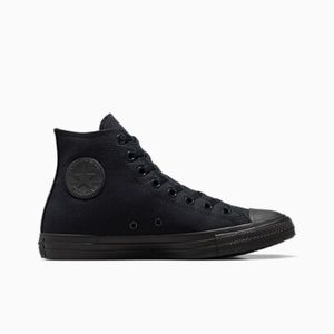 Monochrome black converse